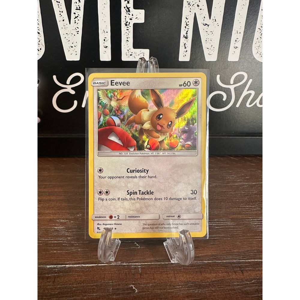 Pokemon Eevee 155/158 Sun & Moon Lost Thunder Ultra Rare Holo Card